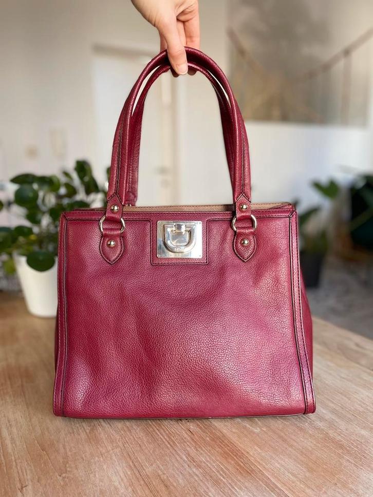 Sac à main DKNY en cuir rouge, Bijoux, Sacs & Beauté, Sacs | Sacs Femme, Comme neuf, Sac à main, Rouge, Enlèvement ou Envoi