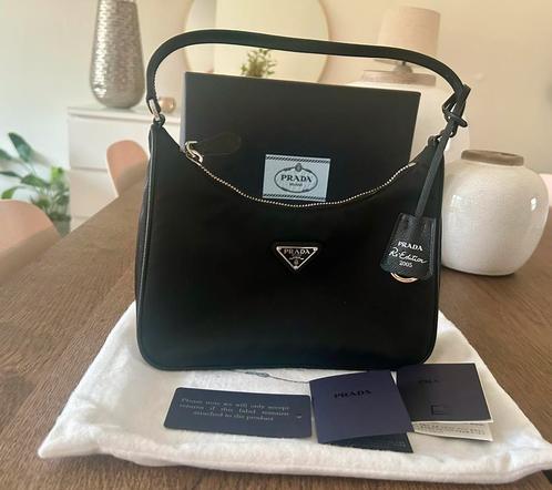 Prada Re-Edition 2005 Re-Nylon schoudertas, Handtassen en Accessoires, Tassen | Damestassen, Zo goed als nieuw, Zwart, Ophalen of Verzenden