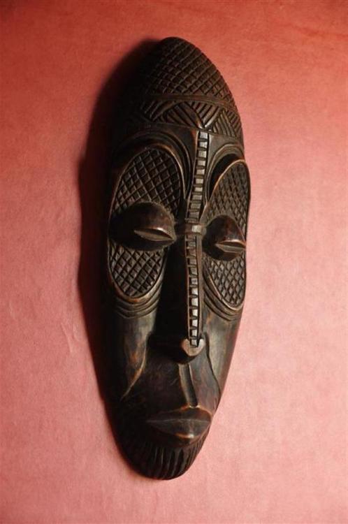 MASQUE AFRICAIN, Antiquités & Art, Art | Sculptures & Bois, Enlèvement ou Envoi