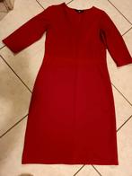 Rode jurk met 3/4 mouw en leuk detail van suède stof, Knielengte, Maat 38/40 (M), Ophalen of Verzenden, Zo goed als nieuw