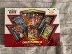Charizard 20th anniversary box, Hobby en Vrije tijd, Ophalen of Verzenden, Zo goed als nieuw, Boosterbox