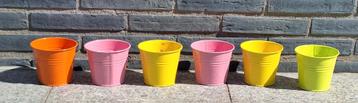 Bloempotjes 6 x  beschikbaar voor biedingen