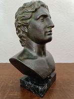 Bronzen buste op marmer "Alexander de Grote"by Lioulias, Antiek en Kunst, Kunst | Beelden en Houtsnijwerken, Ophalen of Verzenden