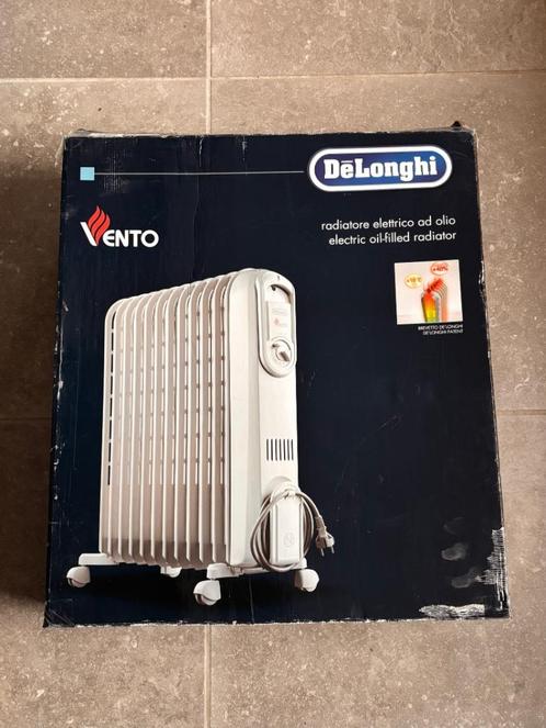 Delonghi krachtige electrische radiator chauffage 2500 watt, Doe-het-zelf en Bouw, Verwarming en Radiatoren, Zo goed als nieuw