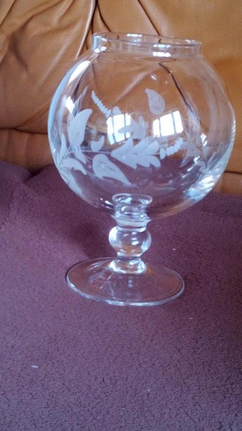 vase en verre transparent peint de feuillage en peinture opa, Huis en Inrichting, Woonaccessoires | Vazen, Zo goed als nieuw, Wit