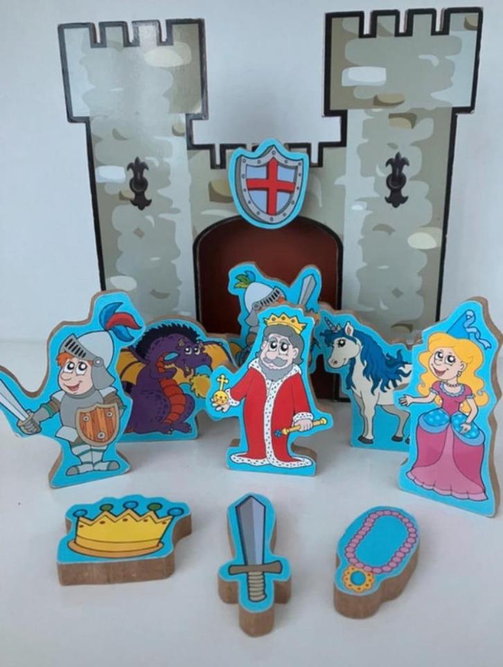 Houten kasteel, Kinderen en Baby's, Speelgoed | Houten speelgoed, Zo goed als nieuw, Overige typen, Ophalen of Verzenden