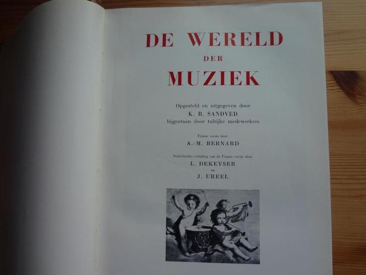 De Wereld der Muziek van K.B.Sandved, Boeken, Muziek, Zo goed als nieuw, Ophalen of Verzenden