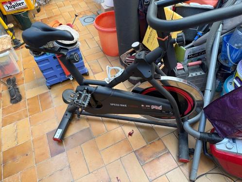 spinning fiets, Sport en Fitness, Fitnessapparatuur, Zo goed als nieuw, Spinningfiets, Armen, Benen, Borst, Buik, Rug, Metaal