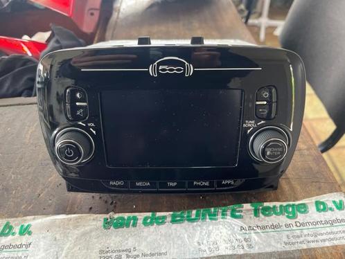 Radio van een Fiat 500 Abarth, Auto-onderdelen, Elektronica en Kabels, Gebruikt, 3 maanden garantie