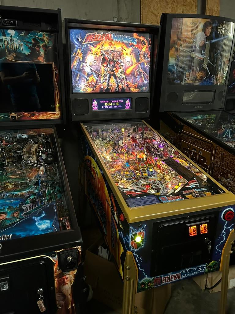 Medival madness limited edition chicago gaming, Verzamelen, Automaten | Flipperkasten, Ophalen, Zo goed als nieuw, Williams