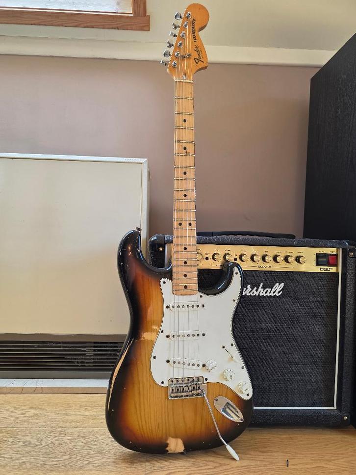 fender stratocaster 1979, Musique & Instruments, Instruments à corde | Guitares | Électriques, Utilisé, Solid body, Fender, Enlèvement ou Envoi