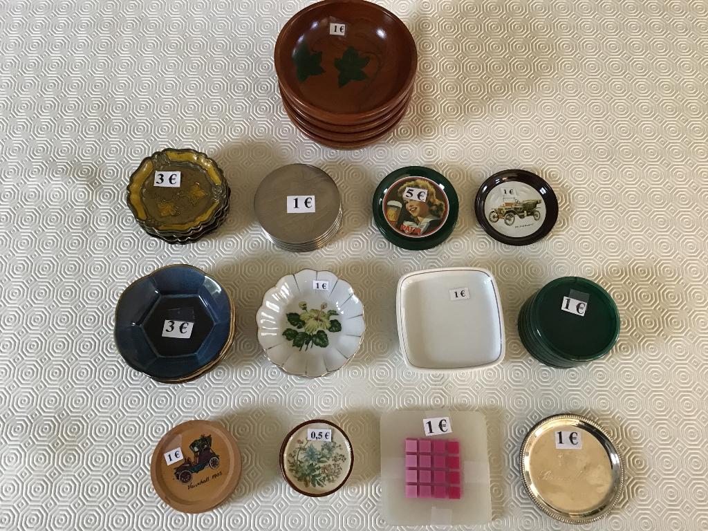 30 sets de sous-verres, Maison & Meubles, Enlèvement ou Envoi, Comme neuf