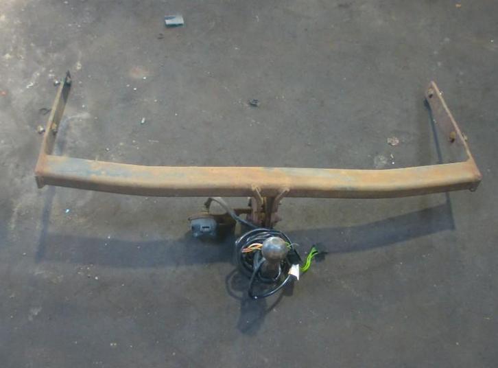 TREKHAAK Volkswagen Polo IV (9N1 / 2/3) (01-2001/12-2012), Auto-onderdelen, Ophanging en Onderstel, Volkswagen, Gebruikt