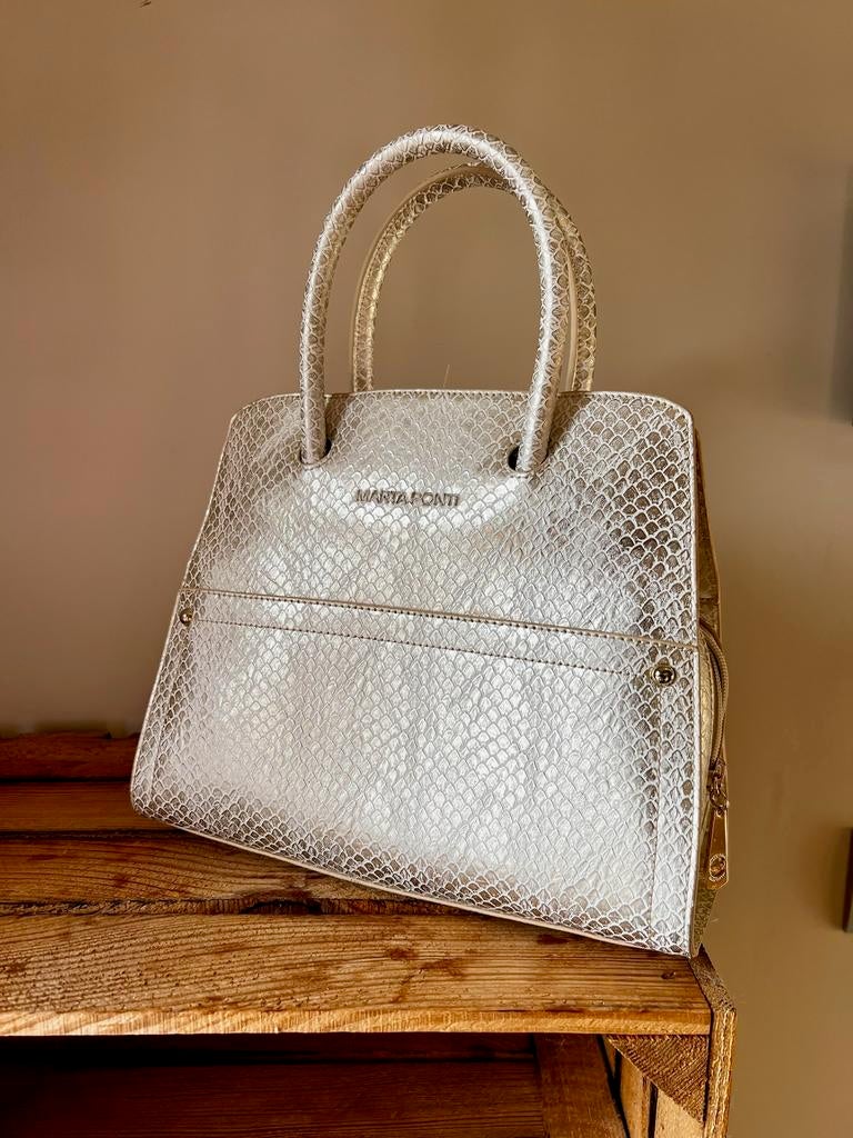 Nouveau sac à main en cuir argenté de Marta Ponti, Envoi, Neuf, Gris, Sac à main