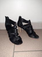 10€ Voltan dames maat 39, Kleding | Dames, Ophalen