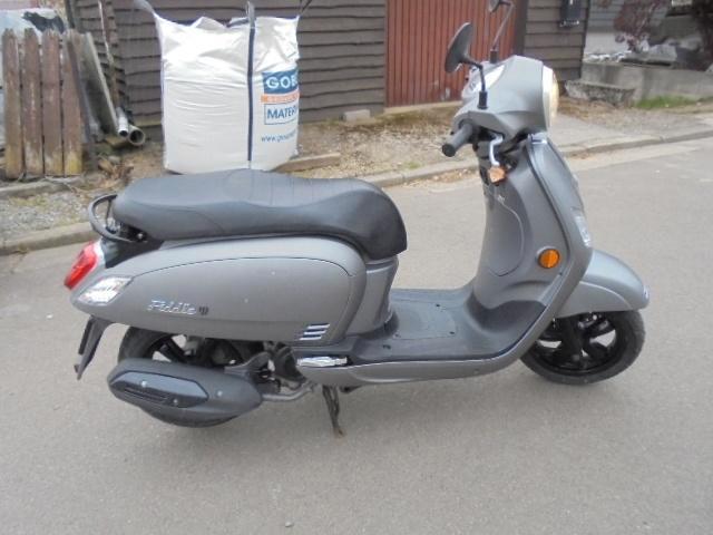 scooter sym fiddle 3 50CC classe B TEL. 0495/75/30/16, Fietsen en Brommers, Scooters | SYM, Zo goed als nieuw, Fiddle, Klasse B (45 km/u)