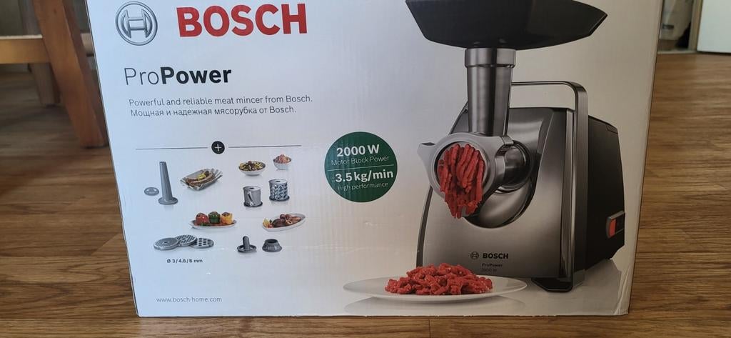 Hachoir à viande BOSCH 2000W, Enlèvement, Utilisé, Boulangerie et Boucherie