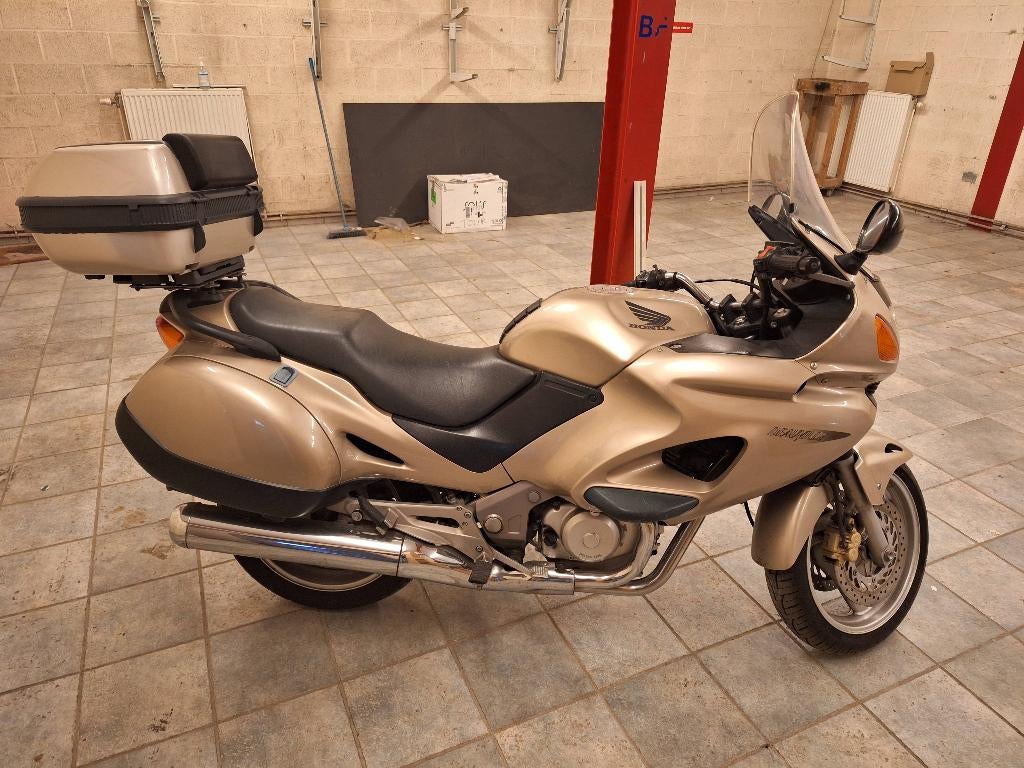 Honda Deauville, Motoren, Motoren | Honda, Particulier, Toermotor, meer dan 35 kW, Motorrijbewijs A, Handgeschakeld, Occasion