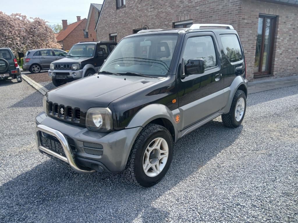 Essence Suzuki Jimny #Airco #1300cc !4x4! Intérieur en cuir, Autos, Suzuki, Entreprise, Achat, Jimny, 4x4, Essence, Euro 3, SUV ou Tout-terrain