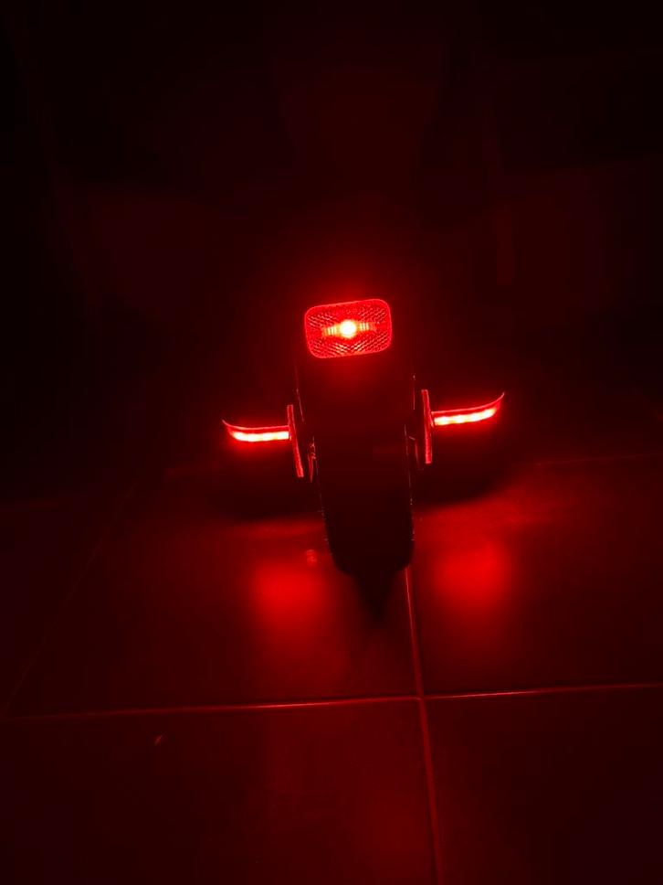 RÉGULATEUR DE VITESSE MAINS LIBRES MCLAREN ESTEP PURE +, Vélos & Vélomoteurs, Trottinettes, Comme neuf, Step électrique (E-scooter)