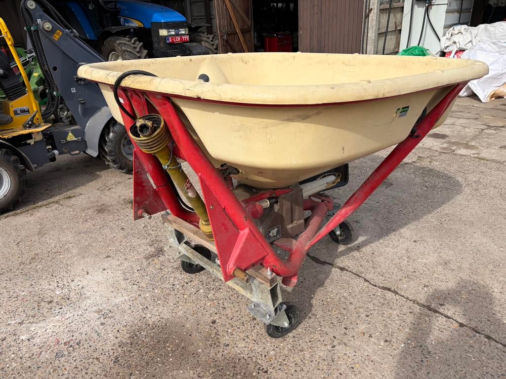 Meststoffenstrooier Vicon, Zakelijke goederen, Ophalen