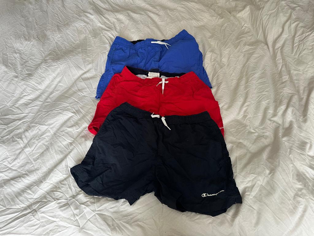 Shorts de bain Champion Junior (lot de 3) XL 13/14 ans, Enfants & Bébés, Maillots de bain pour enfants, Envoi, Comme neuf, Maillot de bain