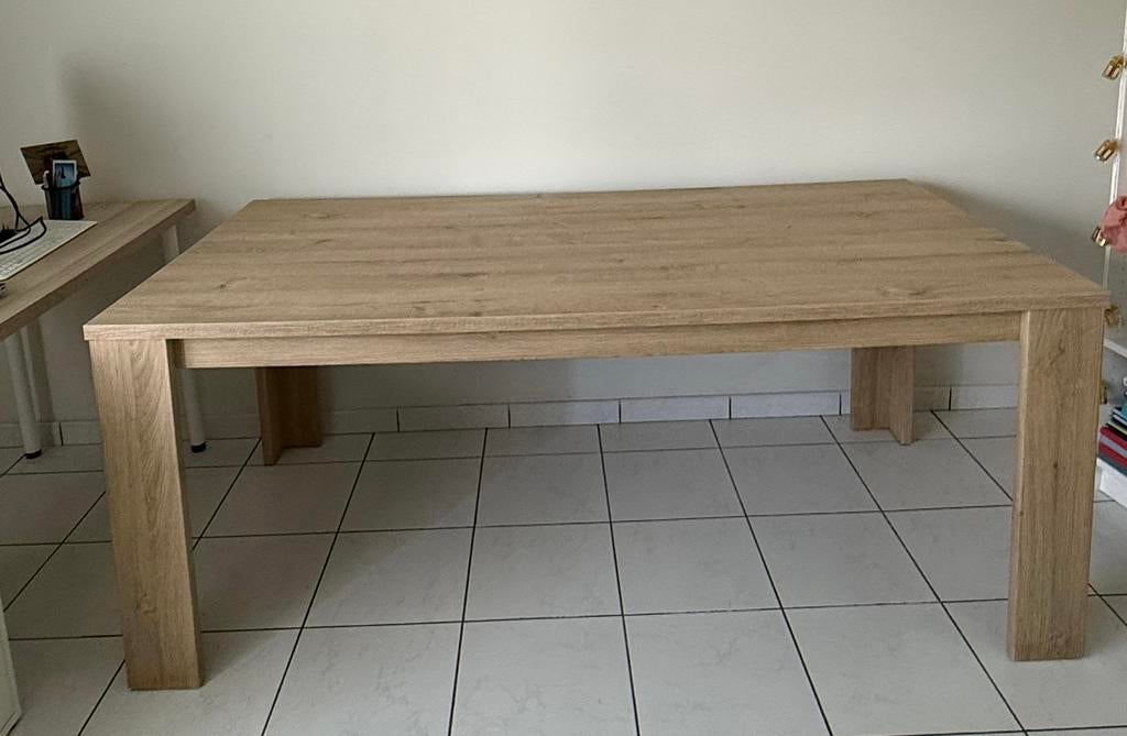 Eettafels, Ophalen, Zo goed als nieuw