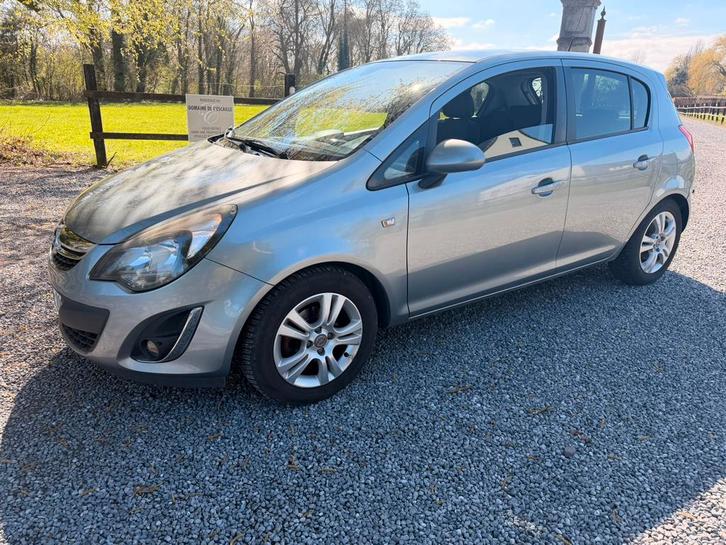 Opel corsa 114000km, Auto's, Opel, Particulier, Corsa, Zetelverwarming, Diesel, Handgeschakeld, Ophalen