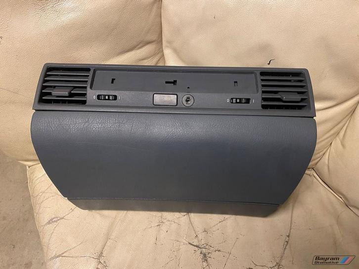 Bmw E36 dashboardkastje grijs coupe sedan cabrio M3 3-serie, Auto-onderdelen, Interieur en Bekleding, BMW, Gebruikt, Ophalen of Verzenden
