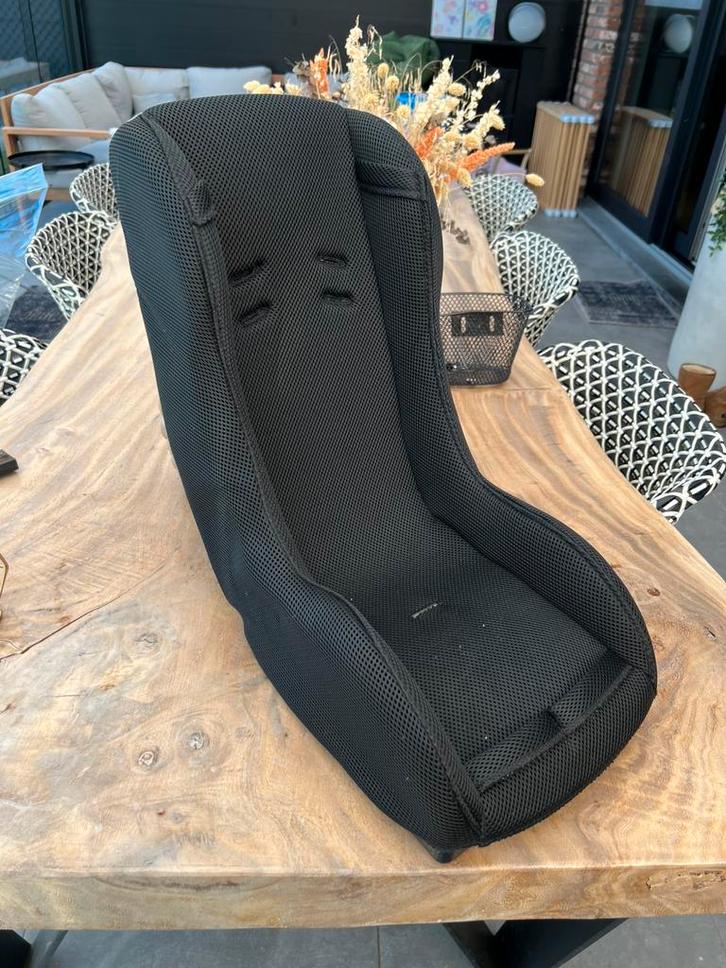 Siège bébé pour vélo cargo, Vélos & Vélomoteurs, Vélos | Vélos avec bac, Comme neuf, Enlèvement ou Envoi