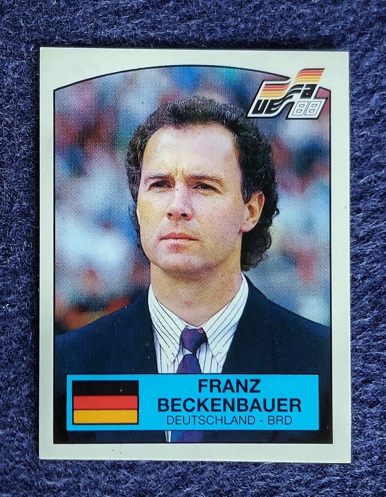 Panini sticker voetbal ' Euro 1988 - Franz Beckenbauer ' #51, Verzamelen, Ophalen of Verzenden, Nieuw, Poster, Plaatje of Sticker