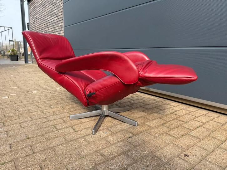 Cuir Celia rouge Jori Symphony relax Taille Medi, Maison & Meubles, Canapés | Repose-pieds & Poufs, Enlèvement ou Envoi