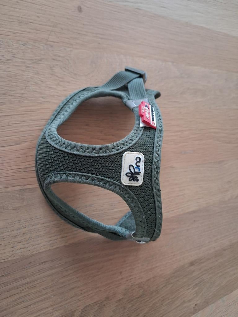 Puppy harnas, Ophalen