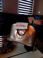 Een originele Guess tas ophalen Pijnacker Nederland, Handtassen en Accessoires, Tassen | Damestassen, Ophalen, Zo goed als nieuw