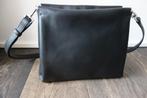 Sac à bandoulière noir "BREE", Envoi, Utilisé, Noir, Cuir
