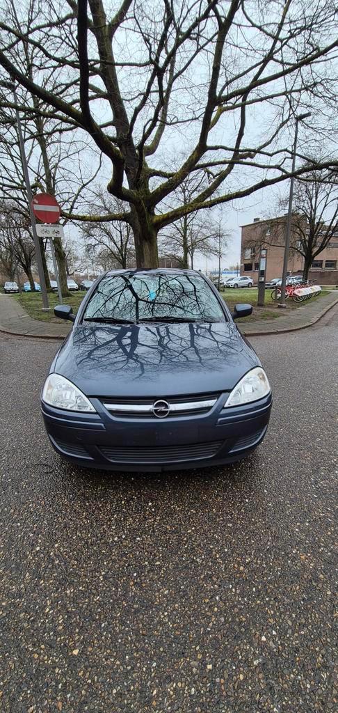 Opel Corsa C Bleu 2006 (prix négociable), Autos, Opel, Particulier, Corsa, Vitres électriques, Isofix, Radio, Essence, Euro 4