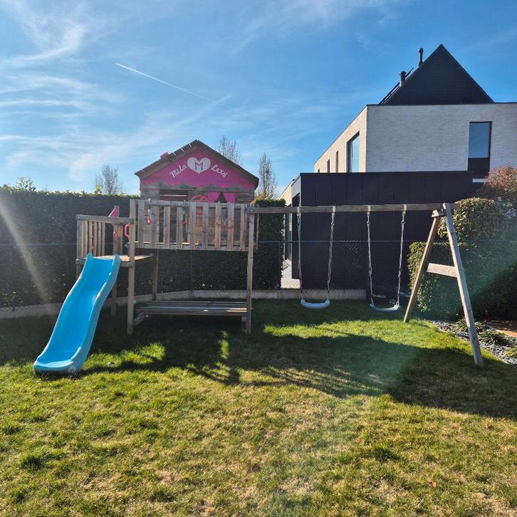 Aire de jeux extérieure avec maison, toboggan, 2 balançoires, Enfants & Bébés, Jouets | Extérieur | Aires de jeux, Utilisé, Toboggan