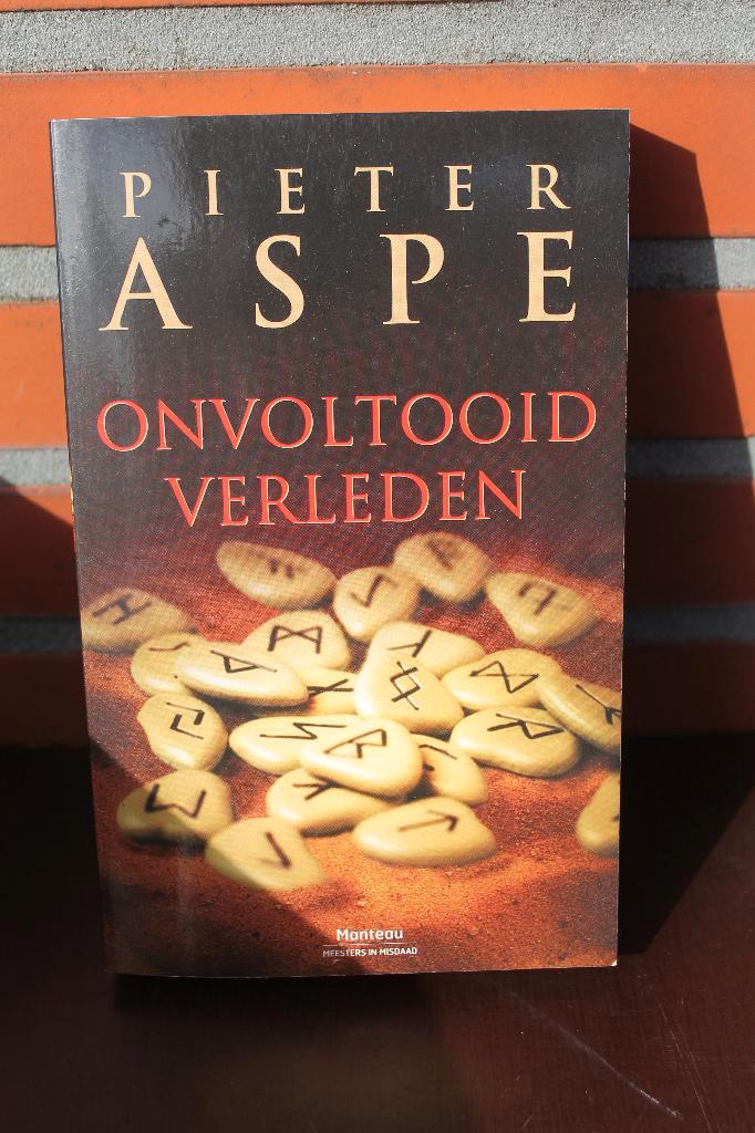 Onvoltooid verleden - Pieter Aspe, Boeken, Detectives, Zo goed als nieuw, Tv-bewerking, Ophalen of Verzenden