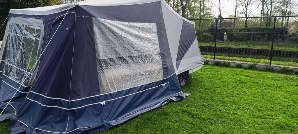 CAMPLET 4 personnes, Caravanes & Camping, Enlèvement