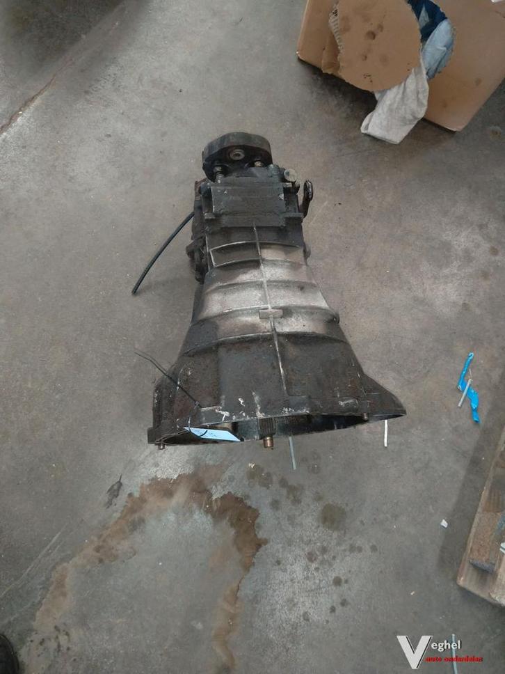 Mercedes w124 versnellingsbak 1242600701 717411, Auto-onderdelen, Transmissie en Toebehoren, Mercedes-Benz, Gebruikt, Ophalen of Verzenden