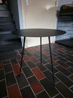 Minimalistische ronde metalen bijzettafel (Pelckmans) – Zwar, Huis en Inrichting, Tafels | Statafels, Ophalen