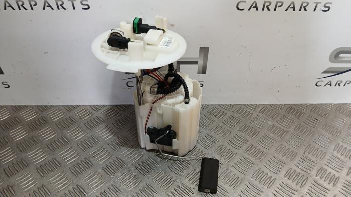 Pompe carburant électrique d'un Mercedes A-Klasse, Autos : Pièces & Accessoires, Systèmes à carburant, Mercedes-Benz, Utilisé
