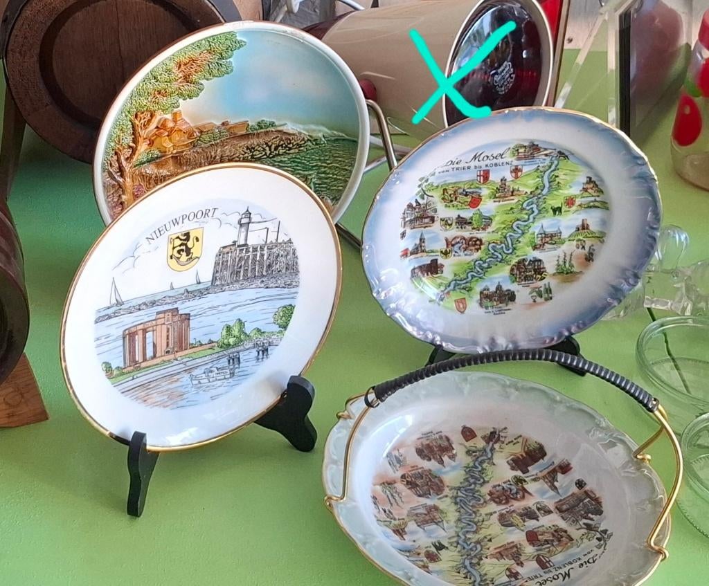 Vanalles te koop van jaren 1920 tot 1990., Ophalen