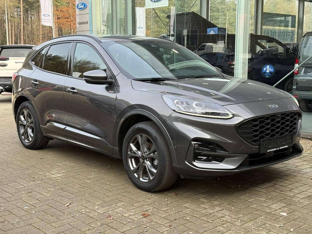 Ford Kuga ST-Line X PHEV AUT (bj 2023, automaat), Gebruikt, Euro 6, Parkeersensor, Zwart