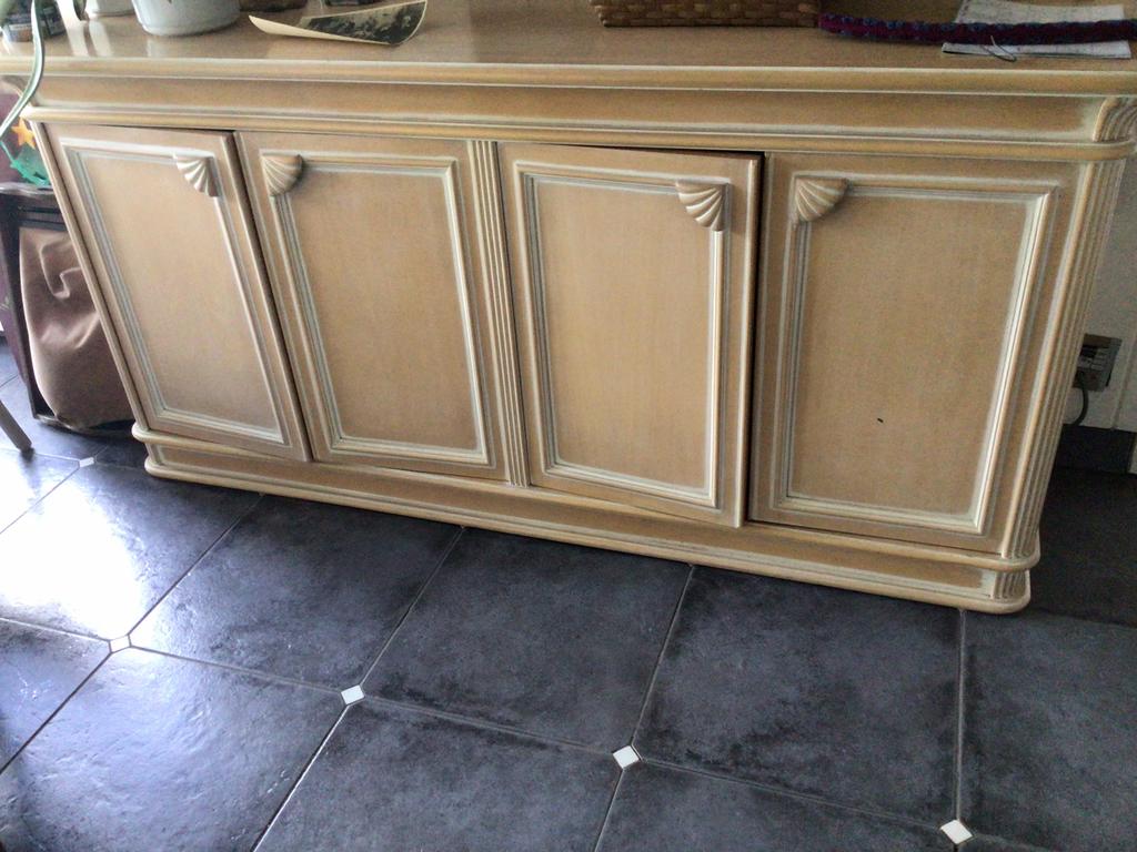 Eettafel plus 6 stoelen plus dressoir, Ophalen, Zo goed als nieuw