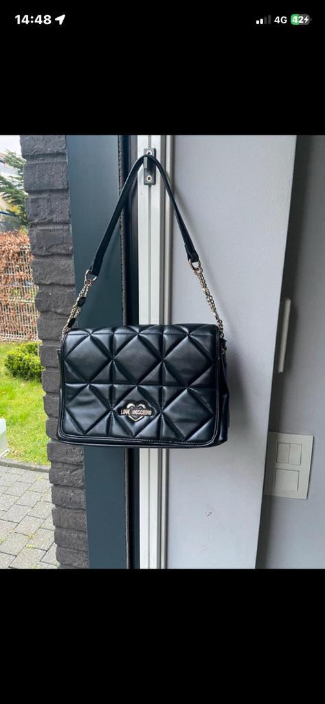 Sac Love Moschino noir matelassé GA Très bon état • Moschino, Bijoux, Sacs & Beauté, Sacs | Sacs Femme, Utilisé, Noir, Enlèvement ou Envoi