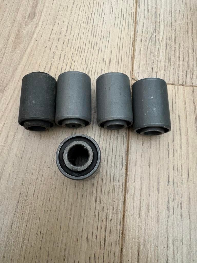 Stille blok voor de motorbevestiging van de Peugeot 103., Ophalen of Verzenden, Nieuw, Peugeot