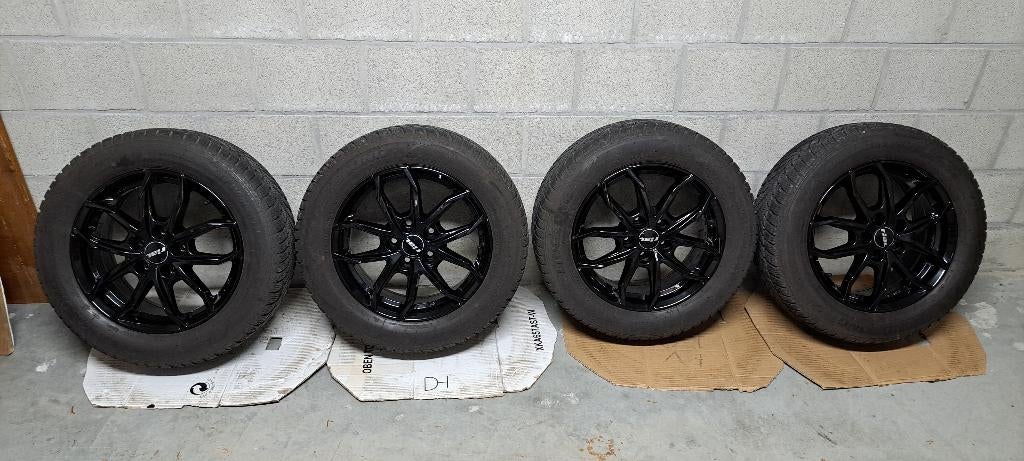 Set winterbanden voor T Roc, Autos : Pièces & Accessoires, Pneus & Jantes, Pneus et Jantes, Pneus hiver, 16 pouces, Véhicule de tourisme