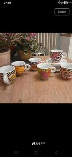 6 leuke kopjes met onderbordjes, Ophalen