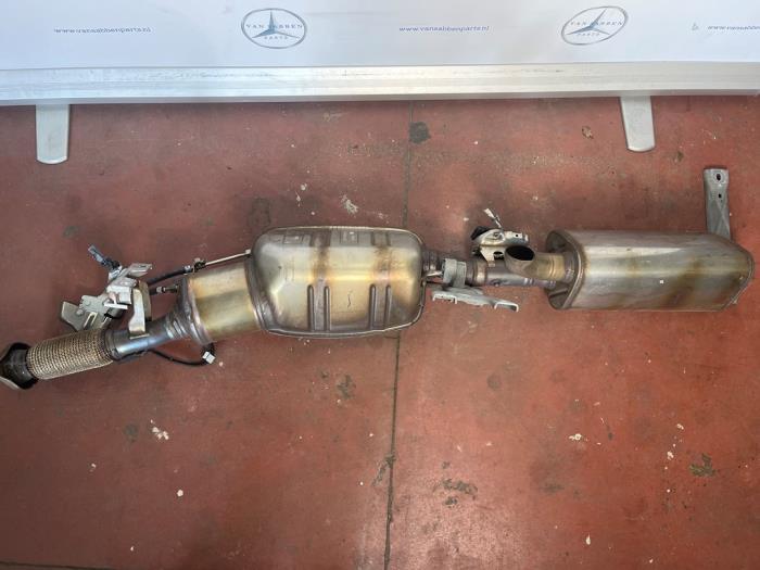 Catalyseur d'un Mercedes CLA, Autos : Pièces & Accessoires, Systèmes d'échappement, Mercedes-Benz, Utilisé, 3 mois de garantie